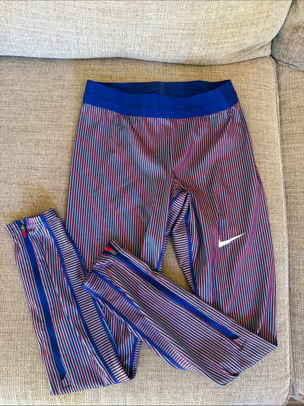 Nike Women’s Striped Performance Leggings